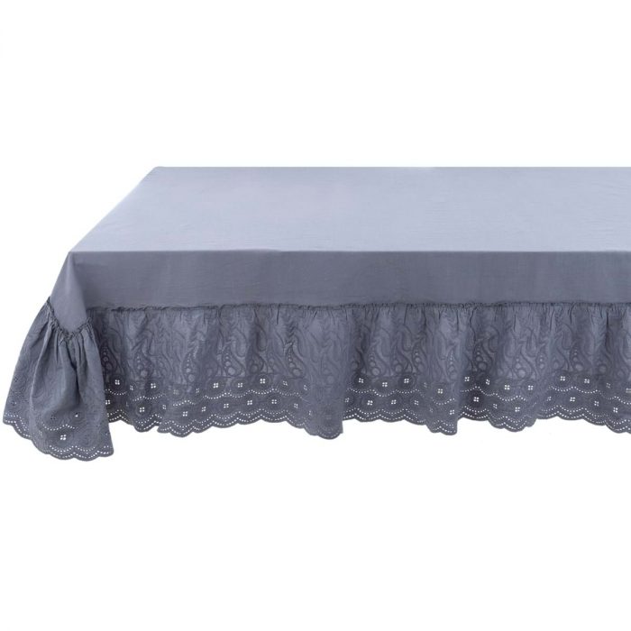 Nappe avec volant bleu poudré